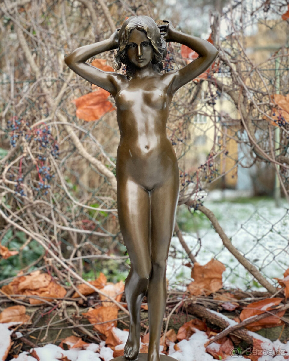 Velká luxusní erotická bronzová socha - nahá žena exkluzivní - 2