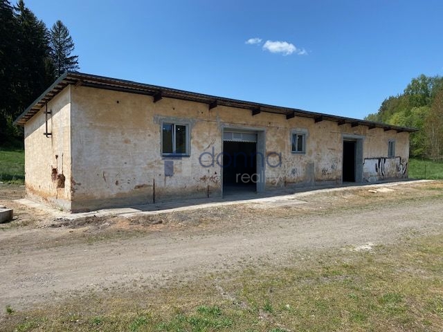 Pronájem skladu 319m2 a pozemku 1321m2, obec Poutnov - 2
