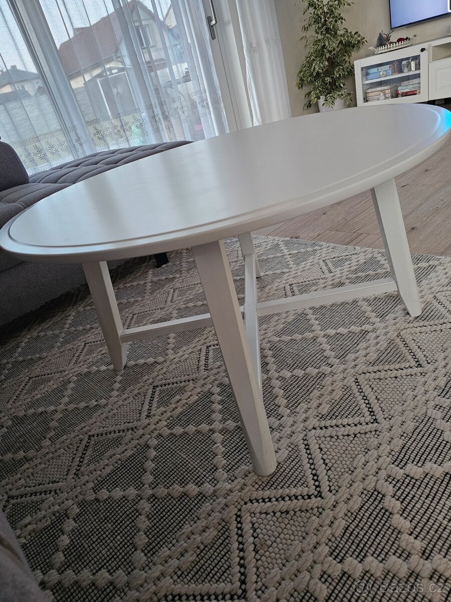 Konferenční stolek - 2