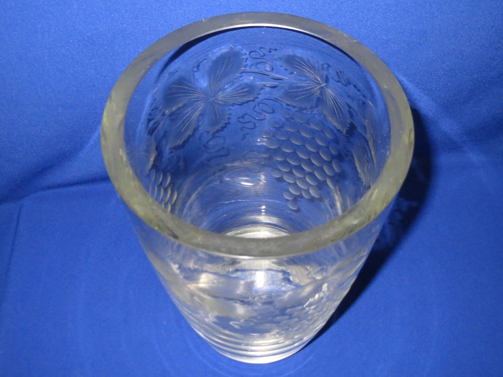 Skleněná váza / s broušeným motivem vinné révy - 2