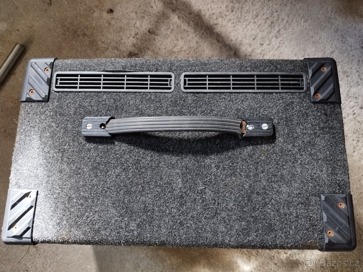 Mixážní pult Loceso na díly nebo opravu - 2