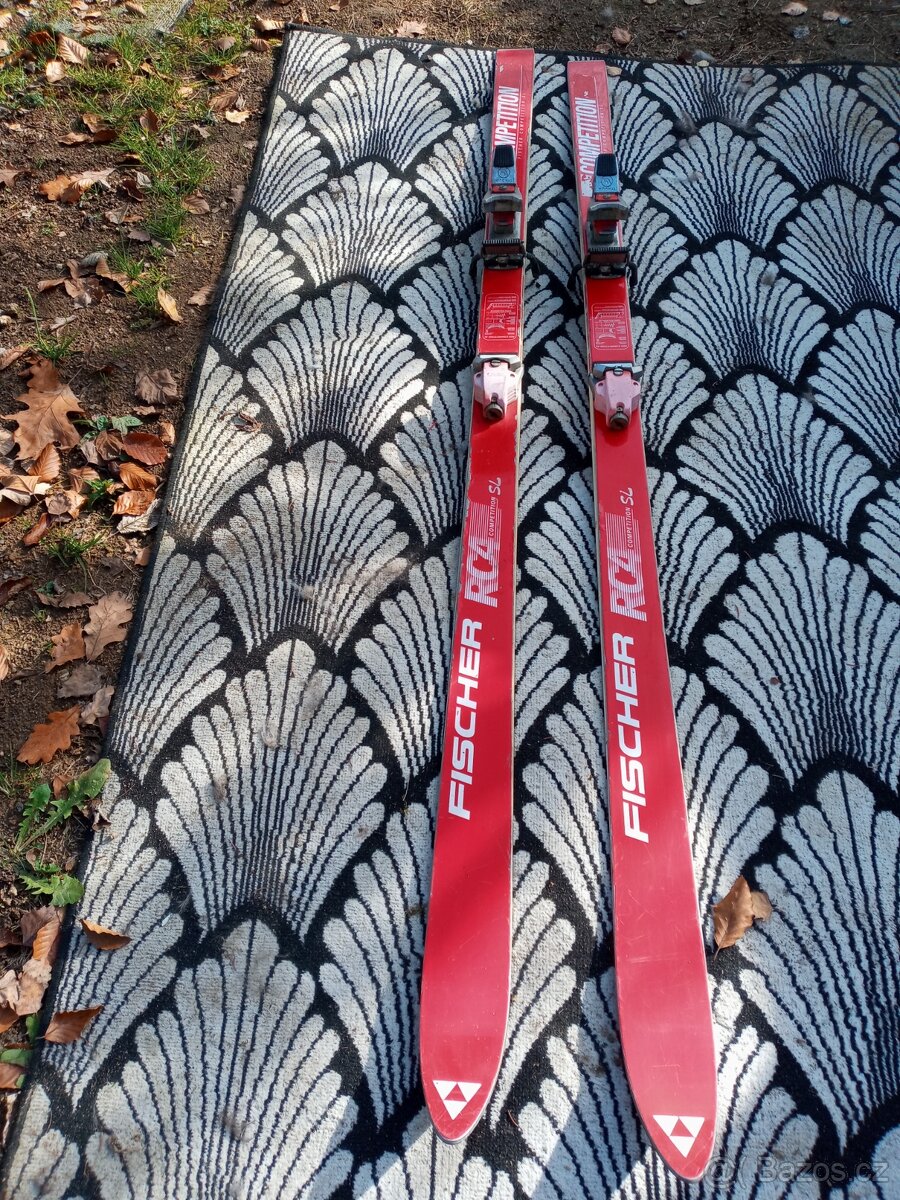 Sjezdové lyže Fisher RCA, Atomic a Artis 648 s vázáním - 2