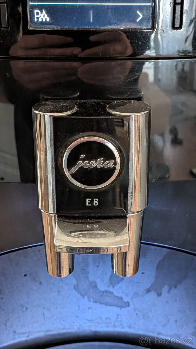 Kávovar JURA E8 - 2