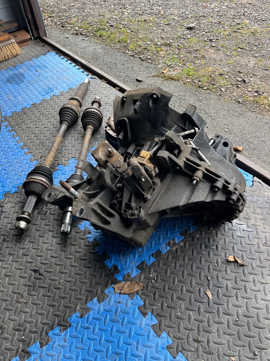 Ford Tranzit převodovka motorizace 2.2 - 2