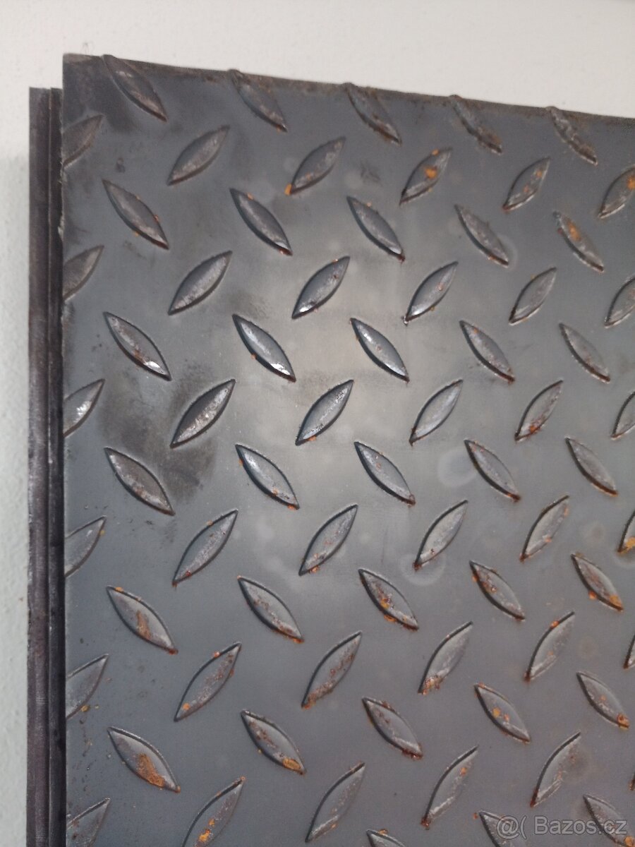 Ocelové plechy vroubkované - 2