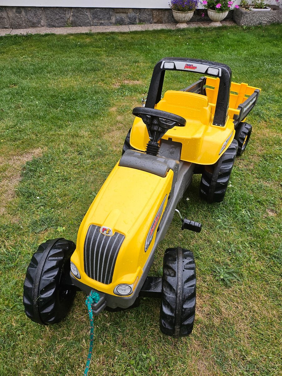 Ṣ̌lapací traktor - 2