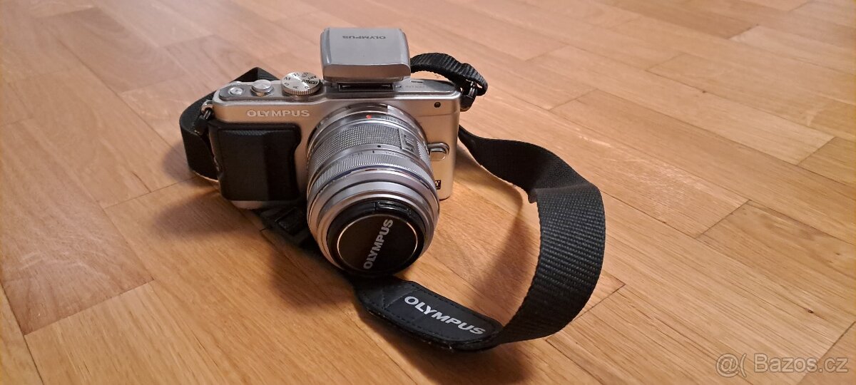 Fotoaparát digitální s příslušenstvím - 2