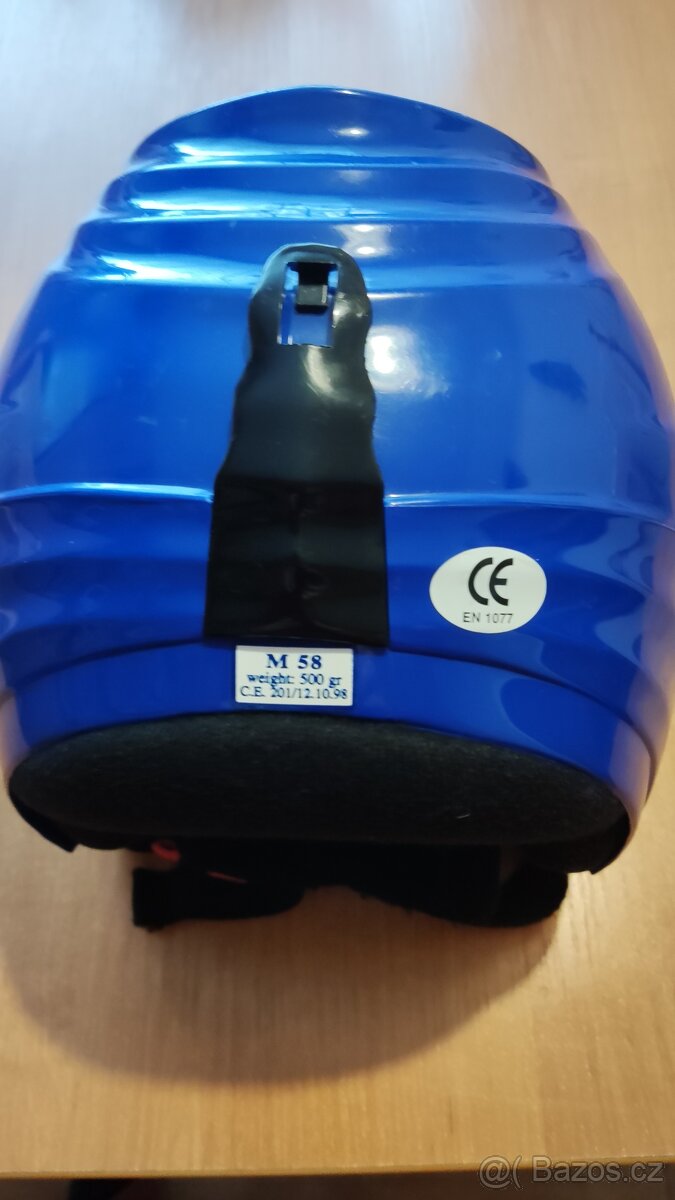 Lyžařská přilba - 2