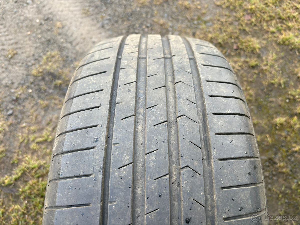 2ks letní pneu RoyalBlack 215/50/17 - 2