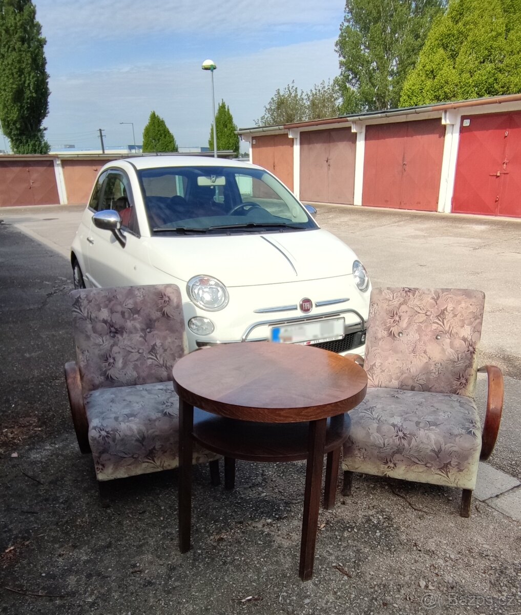 Kreslo + stolík J.Halabala - 2