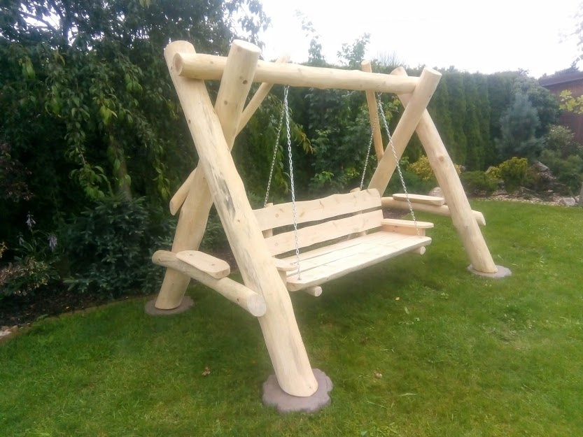 Zahradní dřevěná houpačka - 2