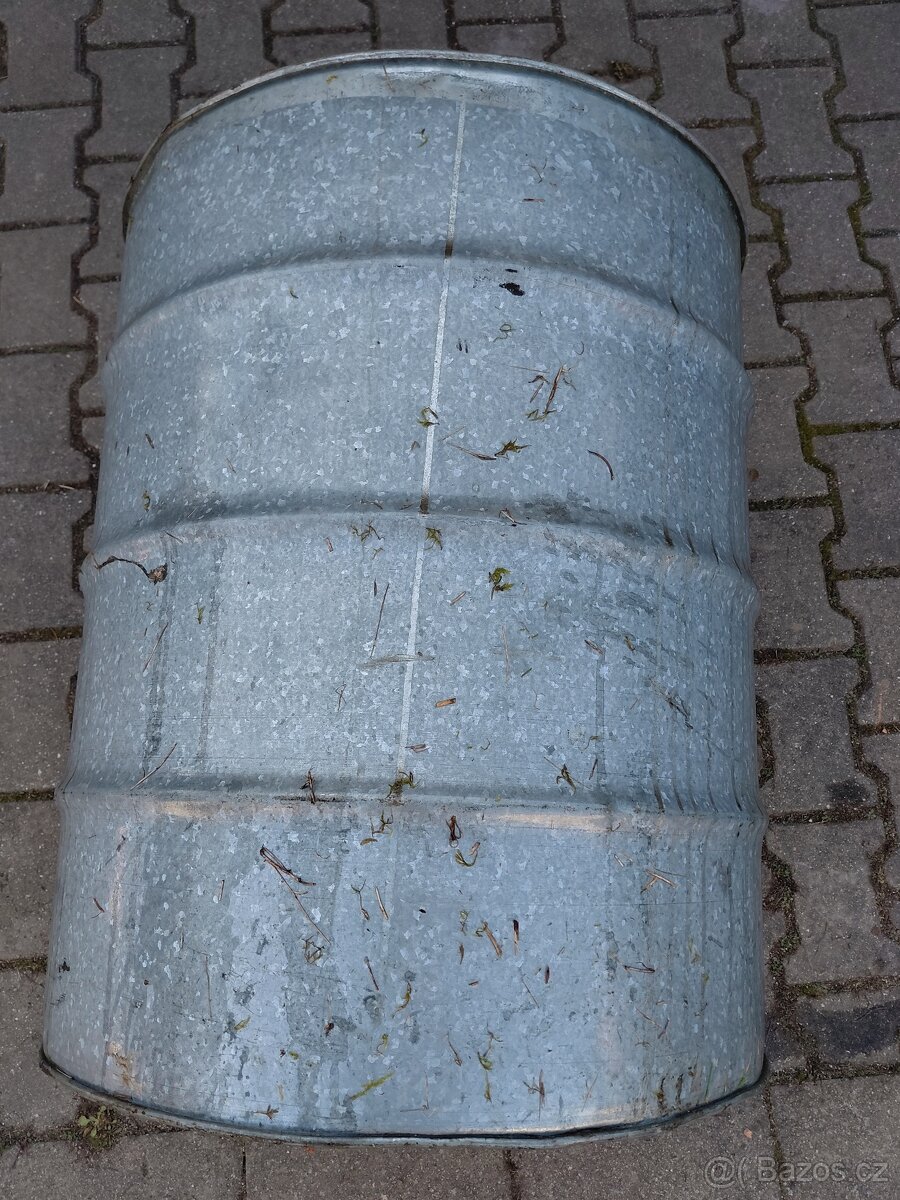 Pozinkované 200L sudy - 2
