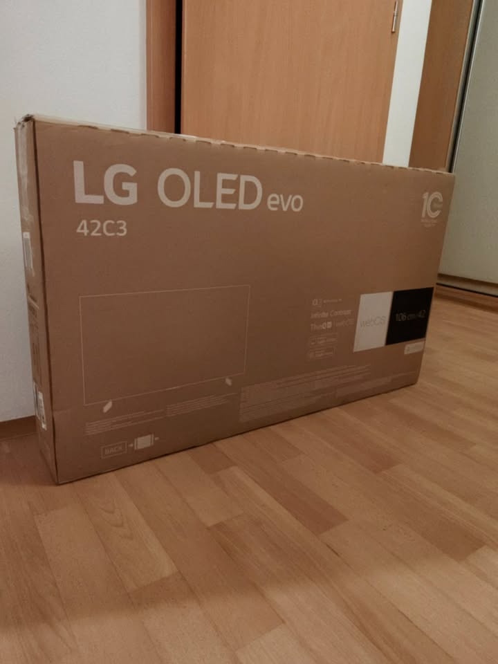 LG OLED C3 (4K, 120 Hz) - 2