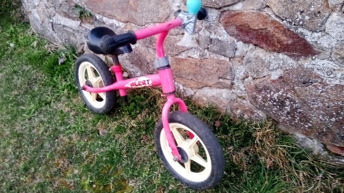 Dětské odrážedlo-tři kusy - 2