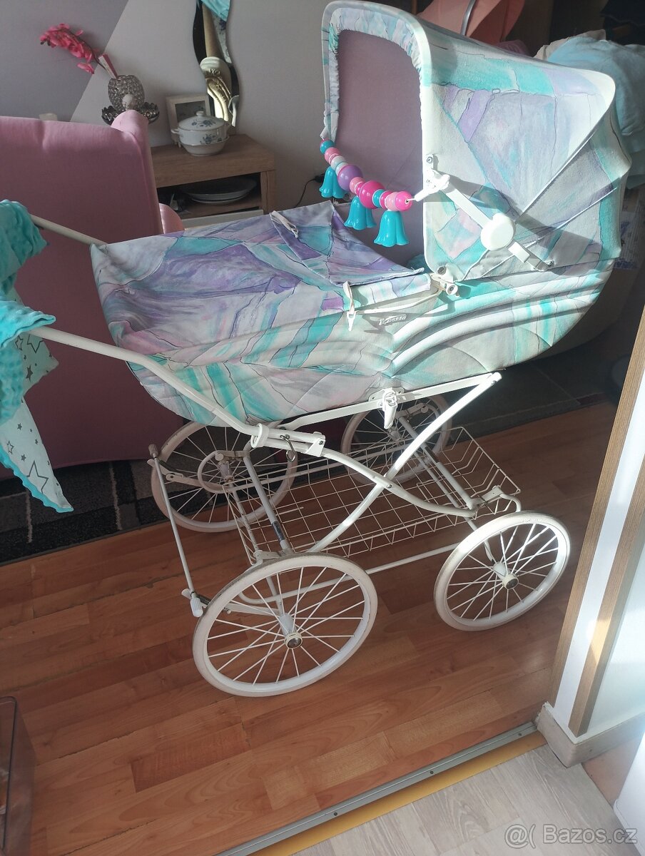 Retro kočárek - 2