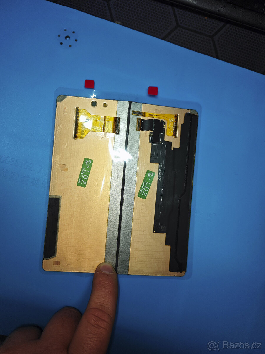 Samsung Z-FOLD 5 AMOLED displej - 2