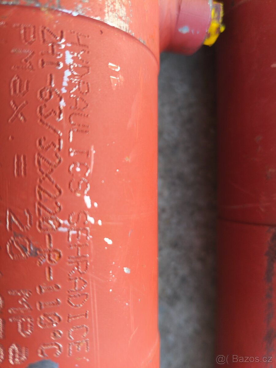 Hydraulický válec - 2