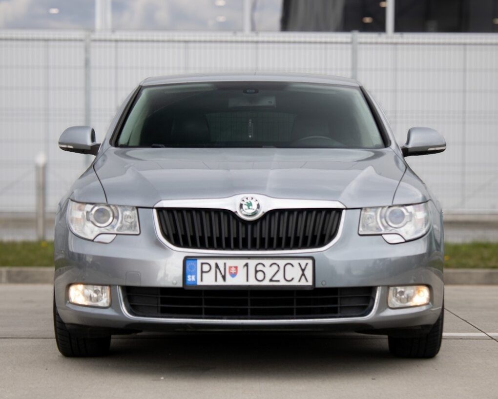 Škoda Superb 1,8 TSI Comfort, - 2