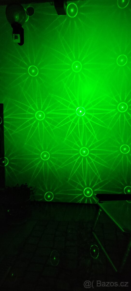 Laserový světelný efekt - 2