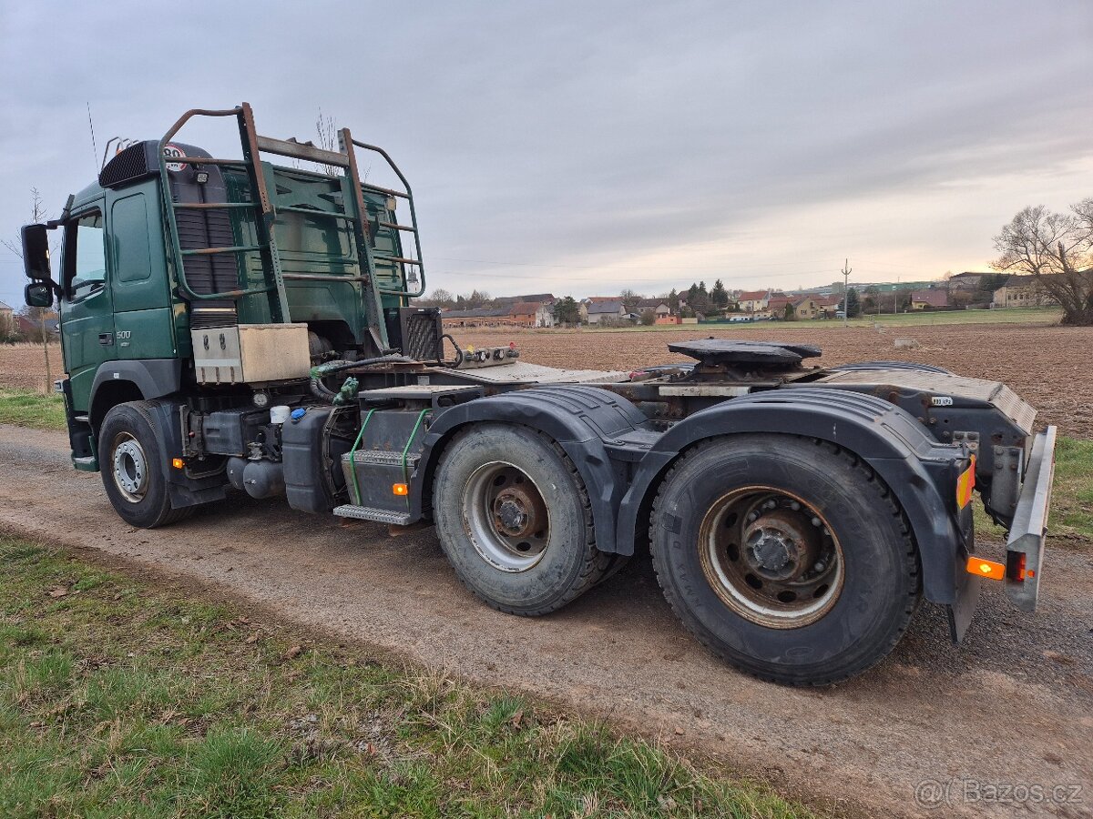 Volvo 6x4 tahač - 2