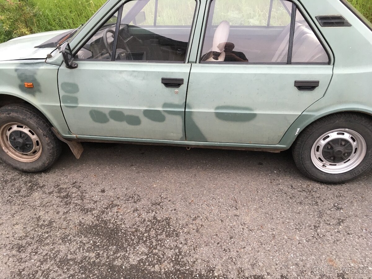 Prodám Škoda 120L - 2