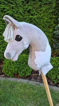 Hobby horse (grey overo) - 2
