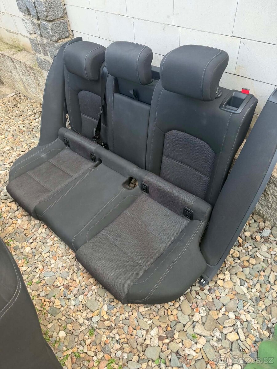 Sedačky z VW Passat B8 combi - 2