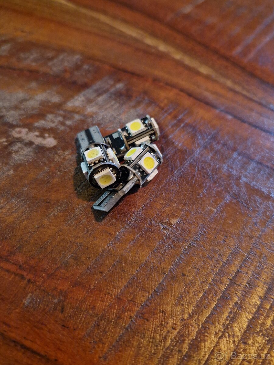 LED žárovky - 2