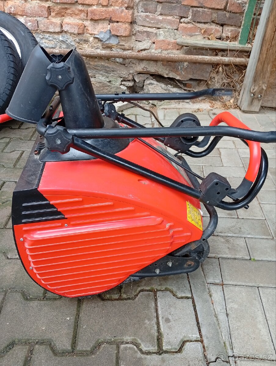 Sněžná fréza HECHT - 2