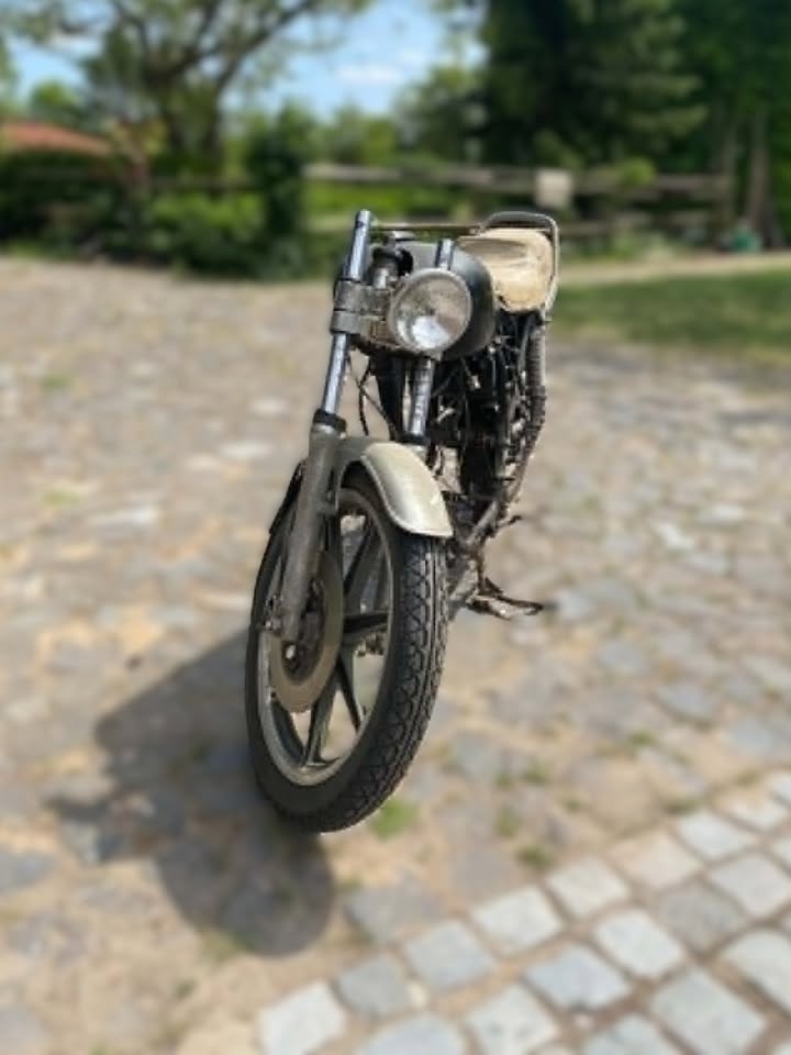 Yamaha XS 400 SE - 2