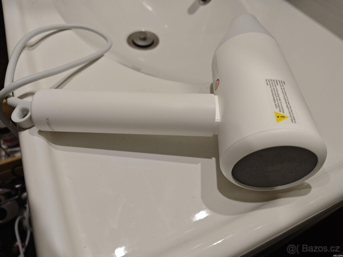 Xiaomi Compact Hair Dryer fén - 2
