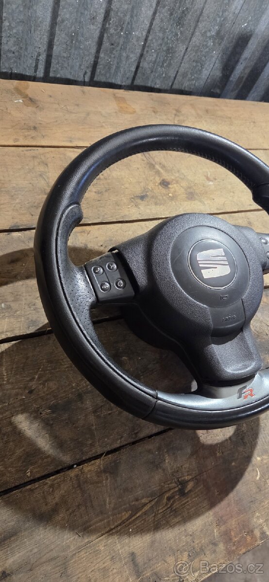 Seat Leon FR, Volant, multifunkční, airbag - 2