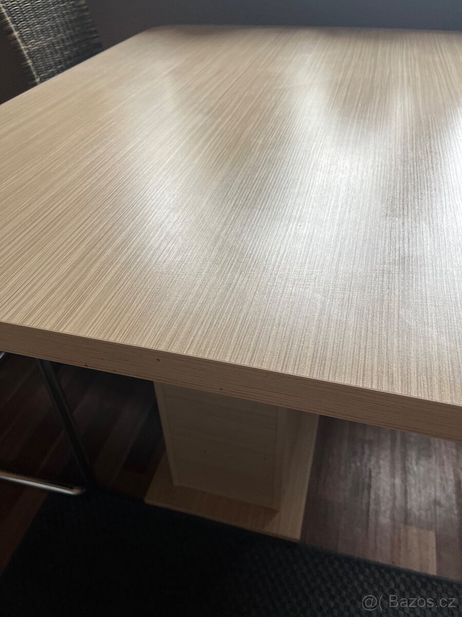 Kuchyňský stůl - 2