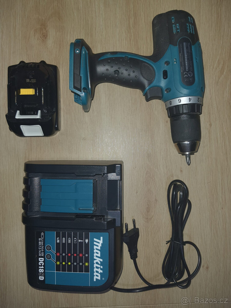 Makita DDF453 s přislušenstvím - zánovní - 2