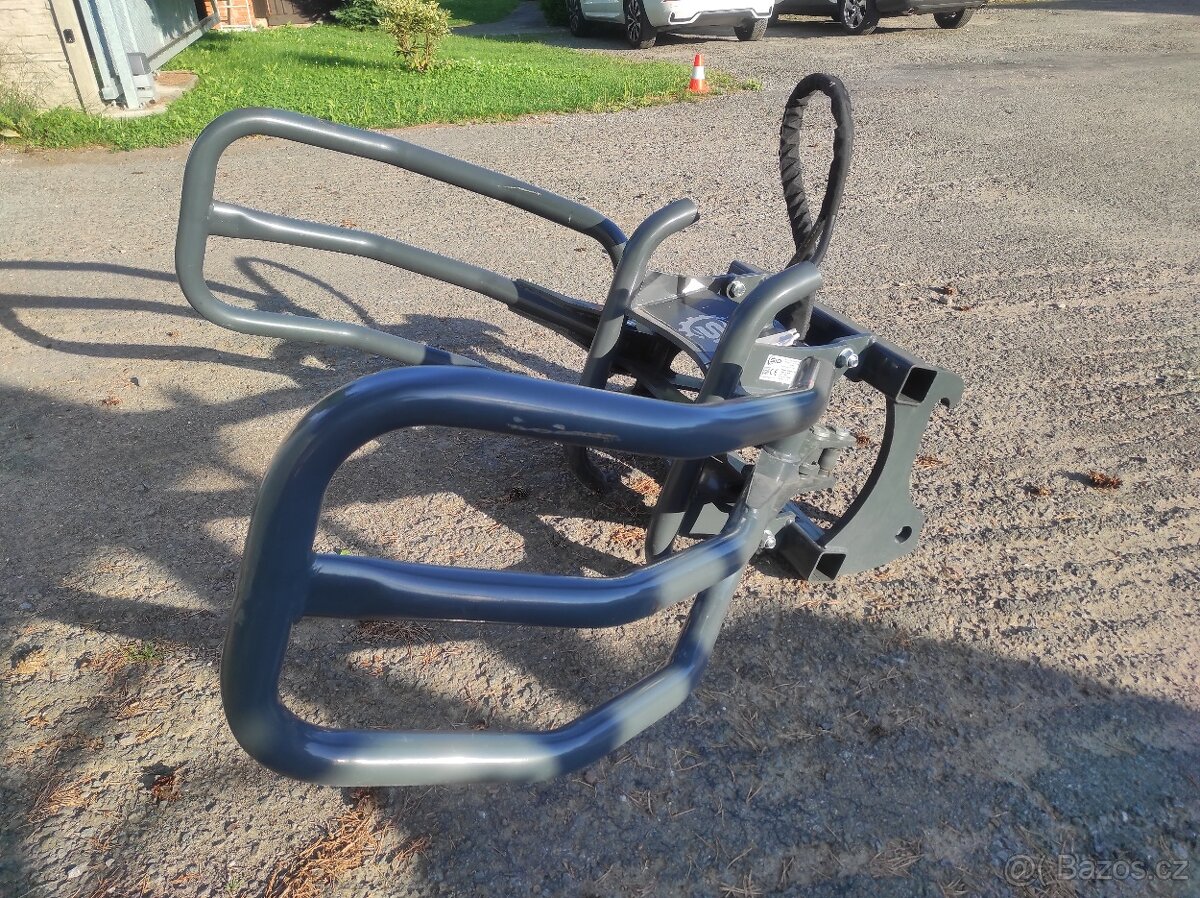 Kleště na kulaté balíky- max. rozevření 160cm - 2