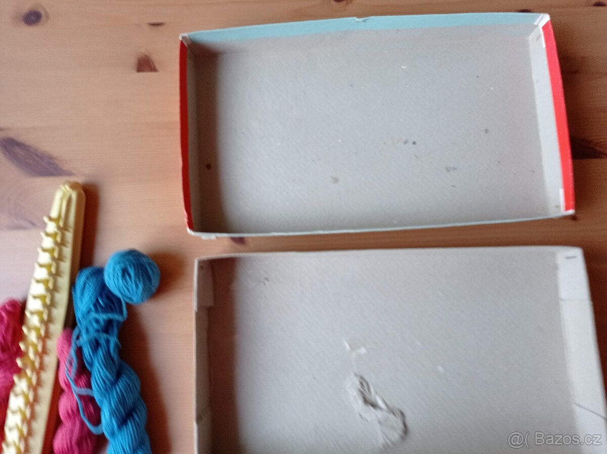 Retro hračka Pletací stroj Stricky DDR - 2