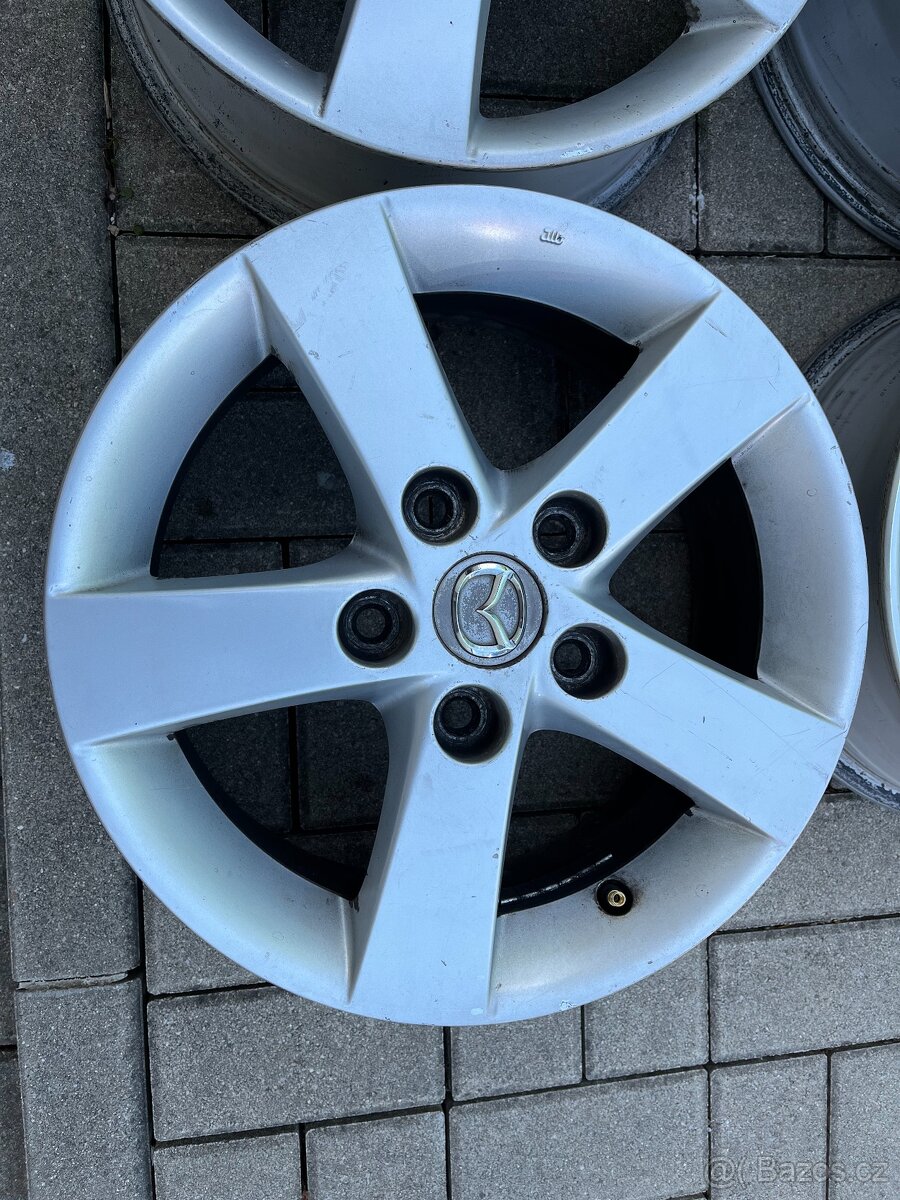 4x litá kola 5x114 R15 - 2