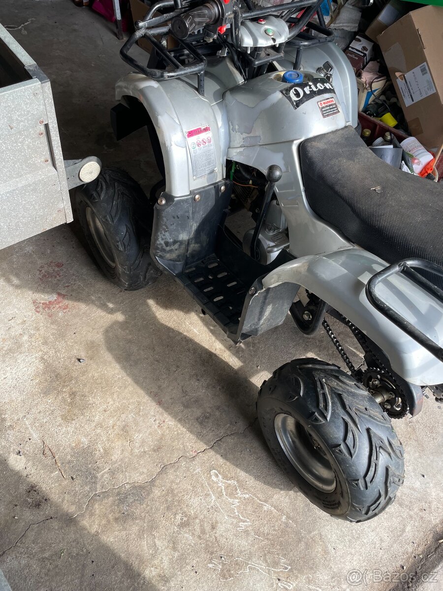 Prodáme dětskou motorovou čtyřkolku - 2