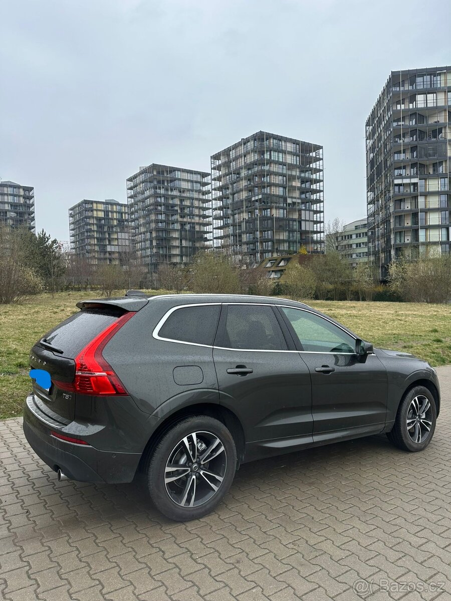 Na prodej Volvo XC60 2019 T5 Momentum 184 kW - 2