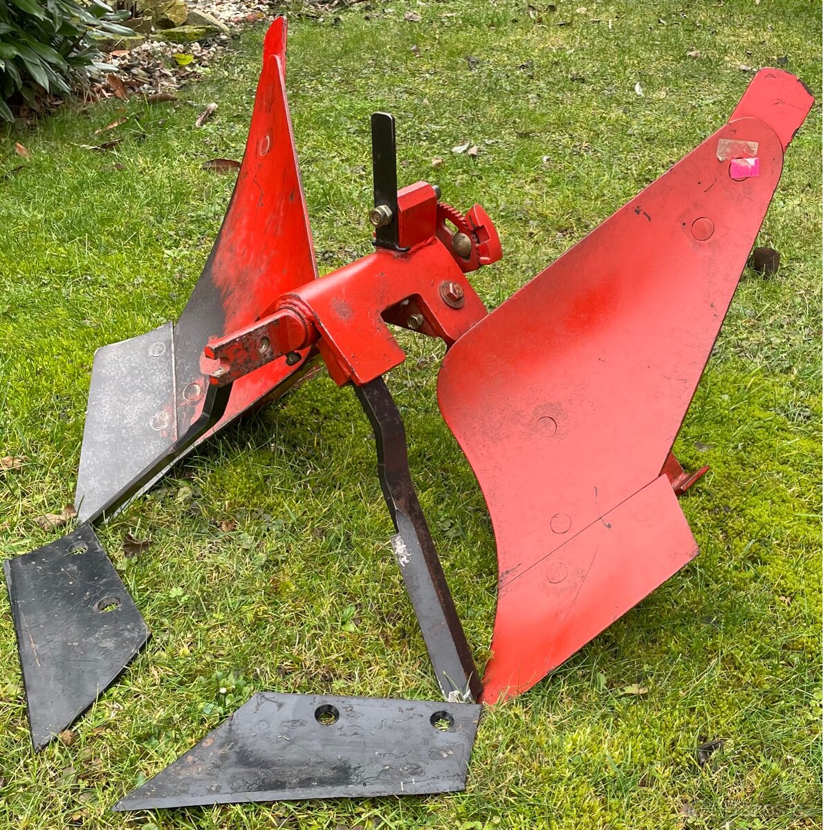 Vari oboustranný pluh ( zamluveno do 21.12) - 2