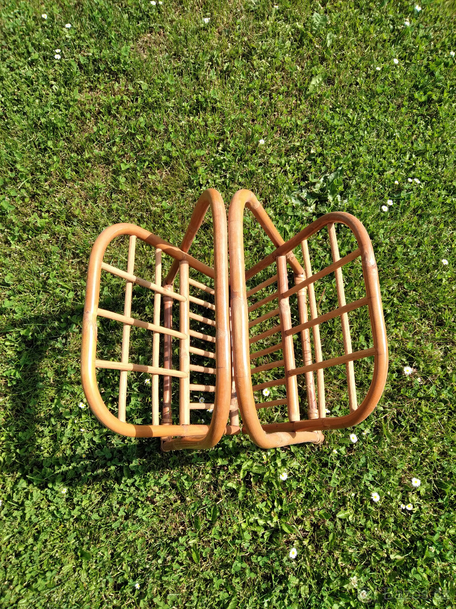 Prodám proutěný stojan na noviny retro - 2