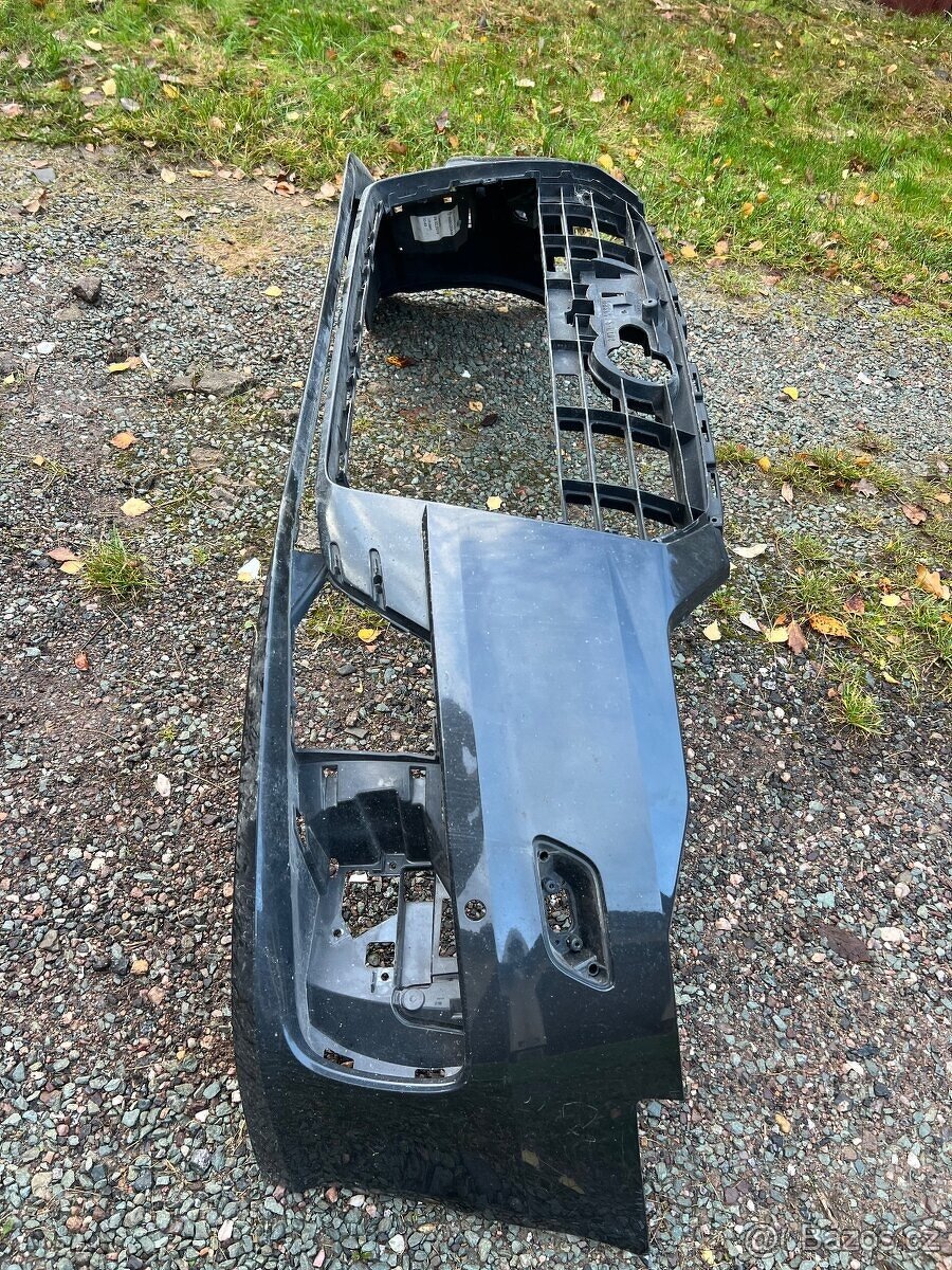 Prodám přední nárazník na Audi A6 C7 - 2