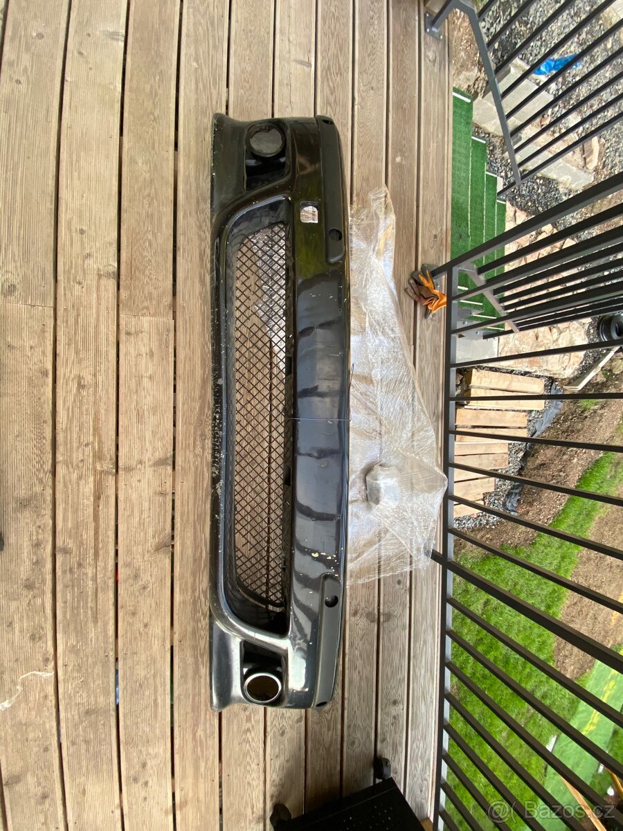 Přední M paket nárazník BMW e39 - 2