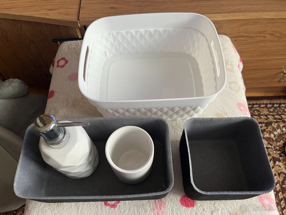 Sada košíků+nádobky keramické - 2