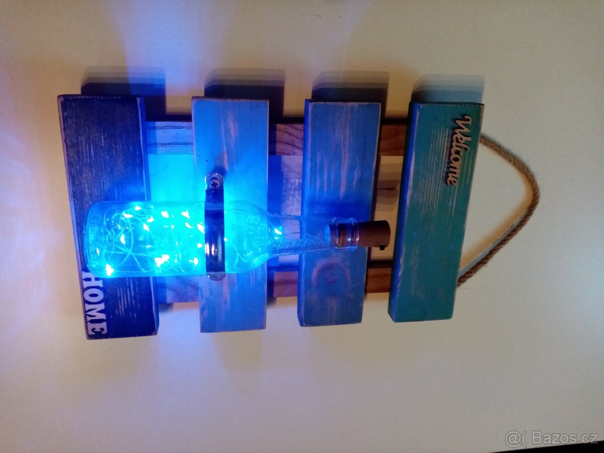 Dřevěná svítící dekorace na stěnu - 2