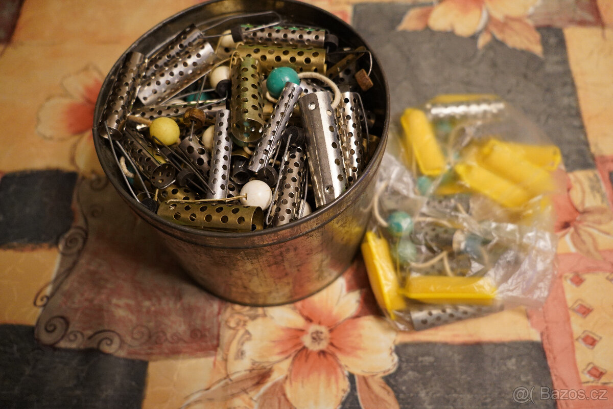 Retro kovové natáčky - 2