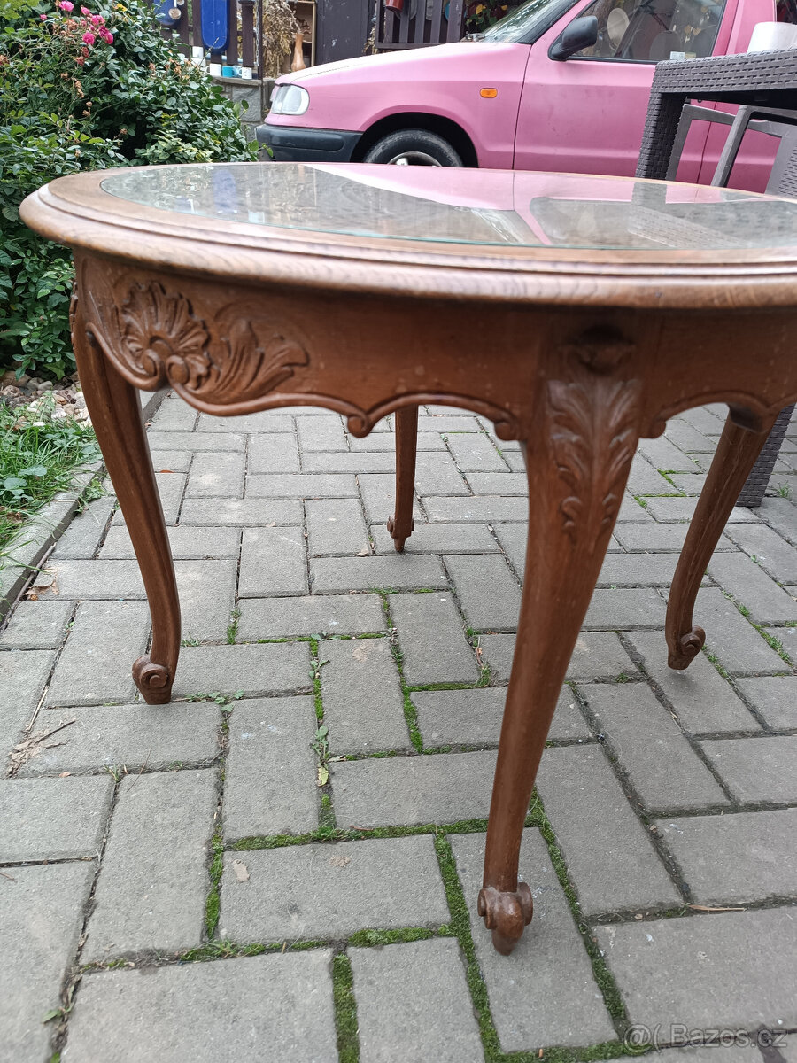 Starý konferenční stolek - 2