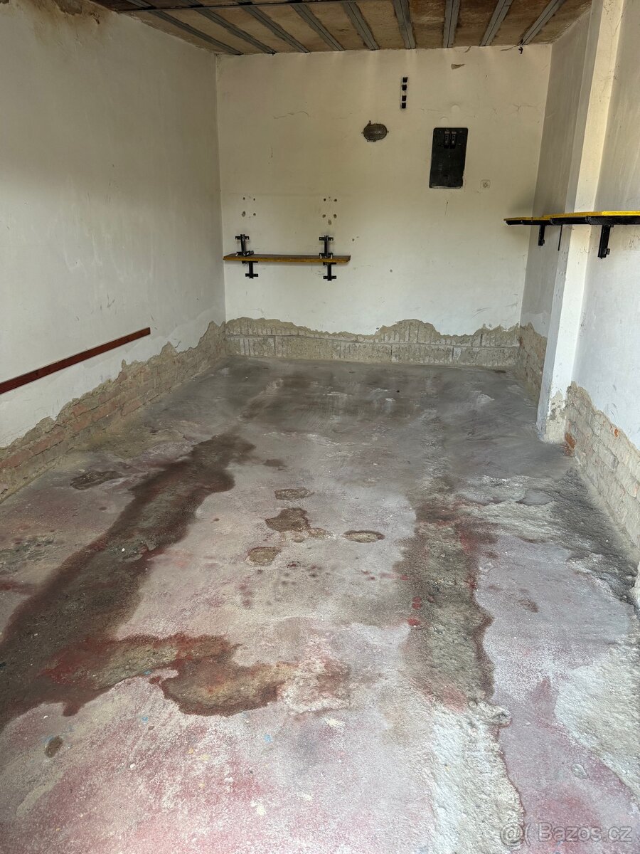 Pronájem garáže - 2