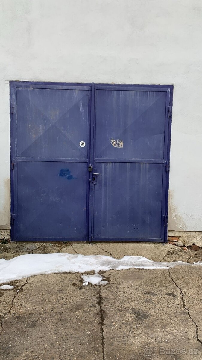 Dílna/garáž v Říční ulici v Lounech - 2