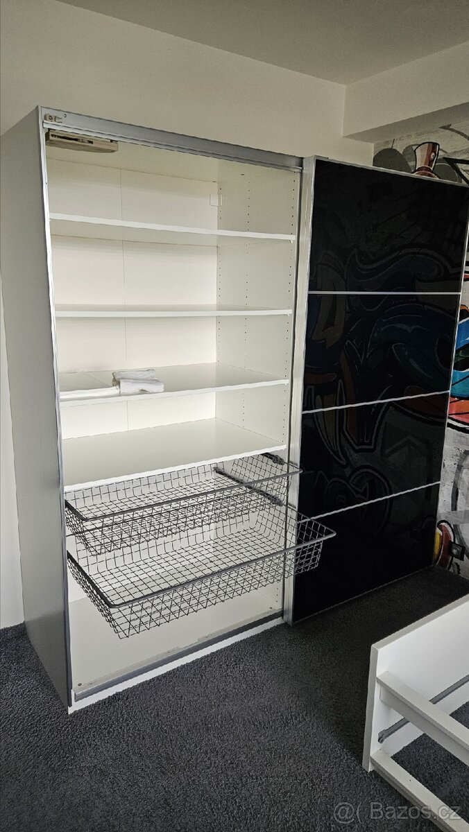 Skříň ikea 2x2m jako nová - 2